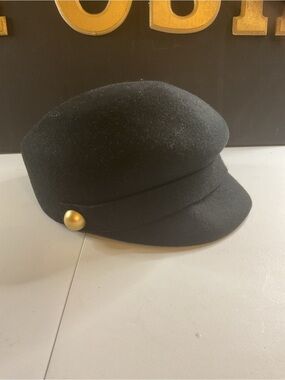 Nine West Black Wool Newsboy Cap with Gold Button